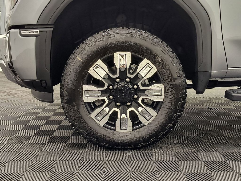 2026 GMC Sierra 2500HD Denali - Photo 11