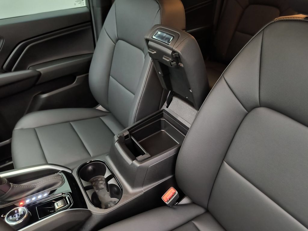 2026 Chevrolet Colorado Trail Boss - Photo 28