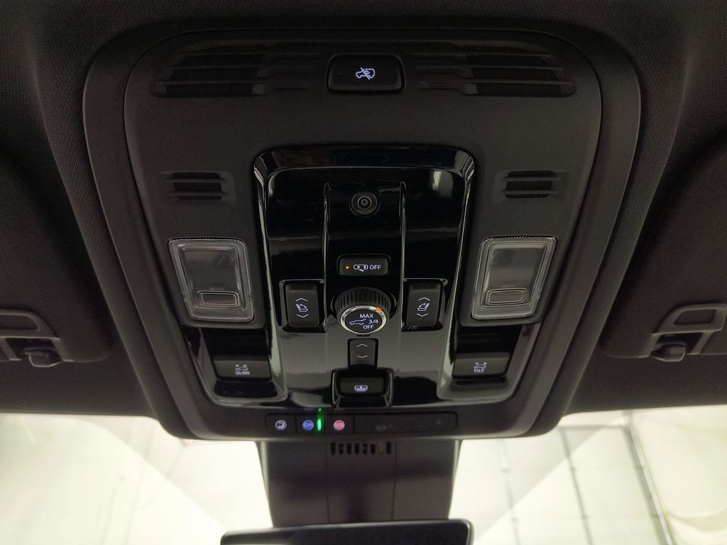 2026 Chevrolet Tahoe Premier - Photo 17