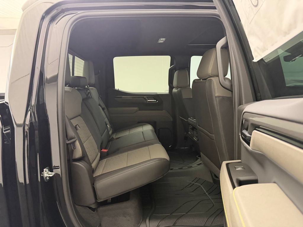 2026 Chevrolet Silverado 1500 ZR2 - Photo 33