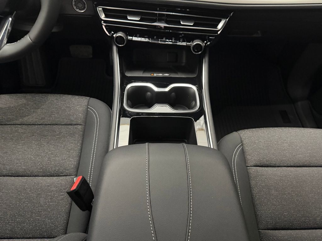 2026 Chevrolet Traverse LT - Photo 21