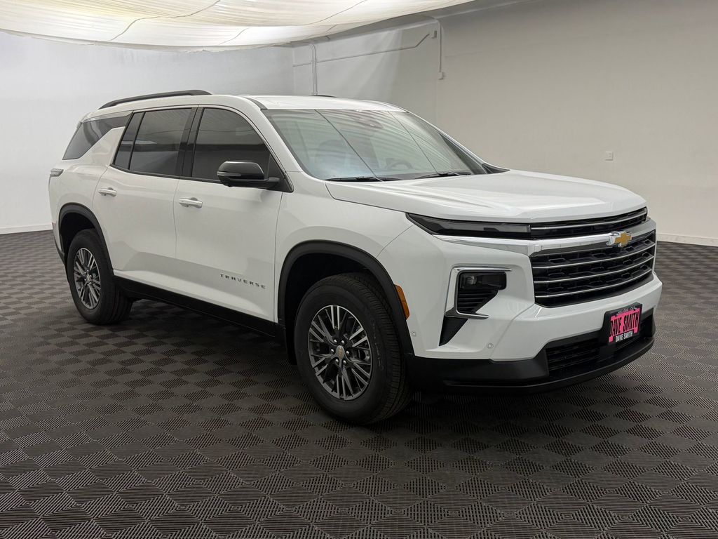 2026 Chevrolet Traverse LT - Photo 7