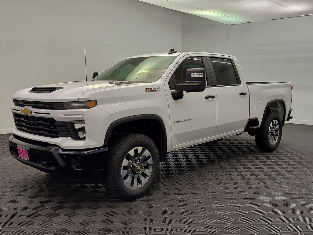 2026 Chevrolet Silverado HD Custom 4WD Crew Cab Standard Box's photo