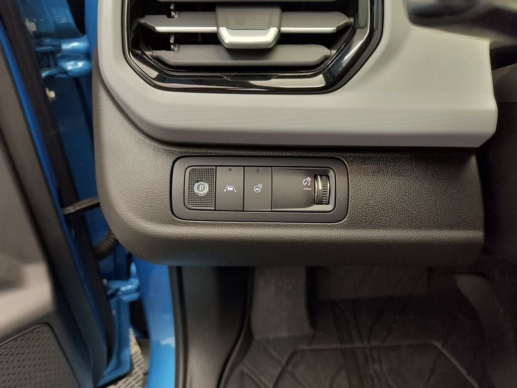 2027 Chevrolet Bolt LT - Photo 15