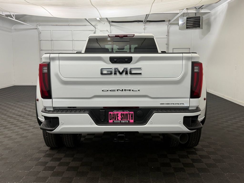 2026 GMC Sierra 3500HD Denali Ultimate - Photo 10
