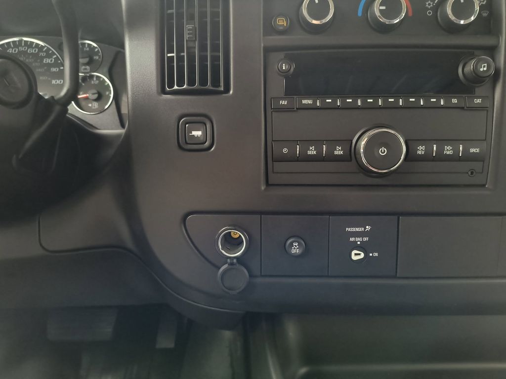 2026 Chevrolet Express Cargo Work Van - Photo 24