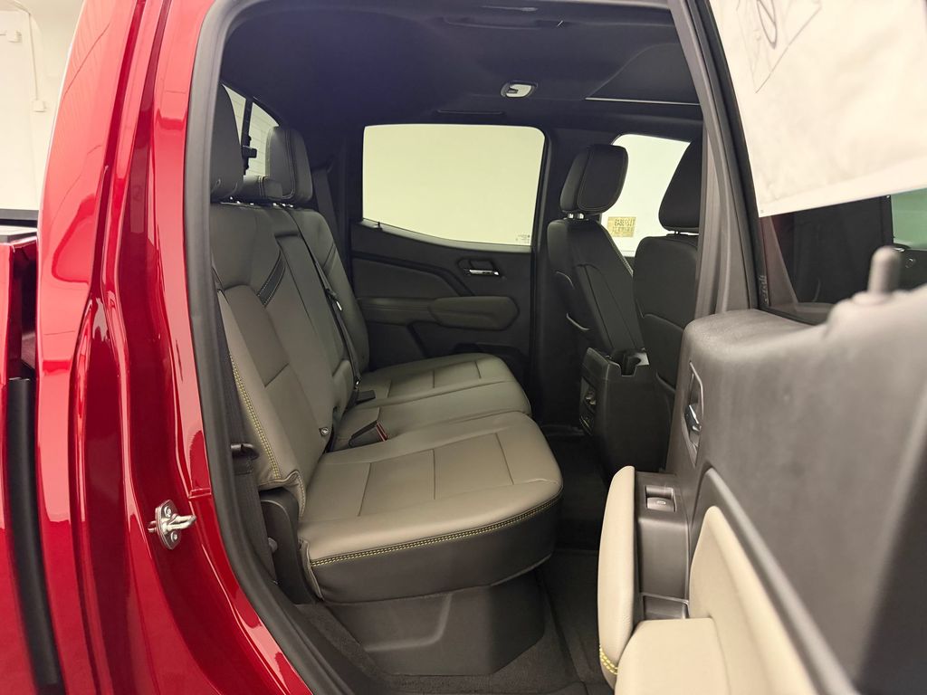 2026 Chevrolet Colorado ZR2 - Photo 29