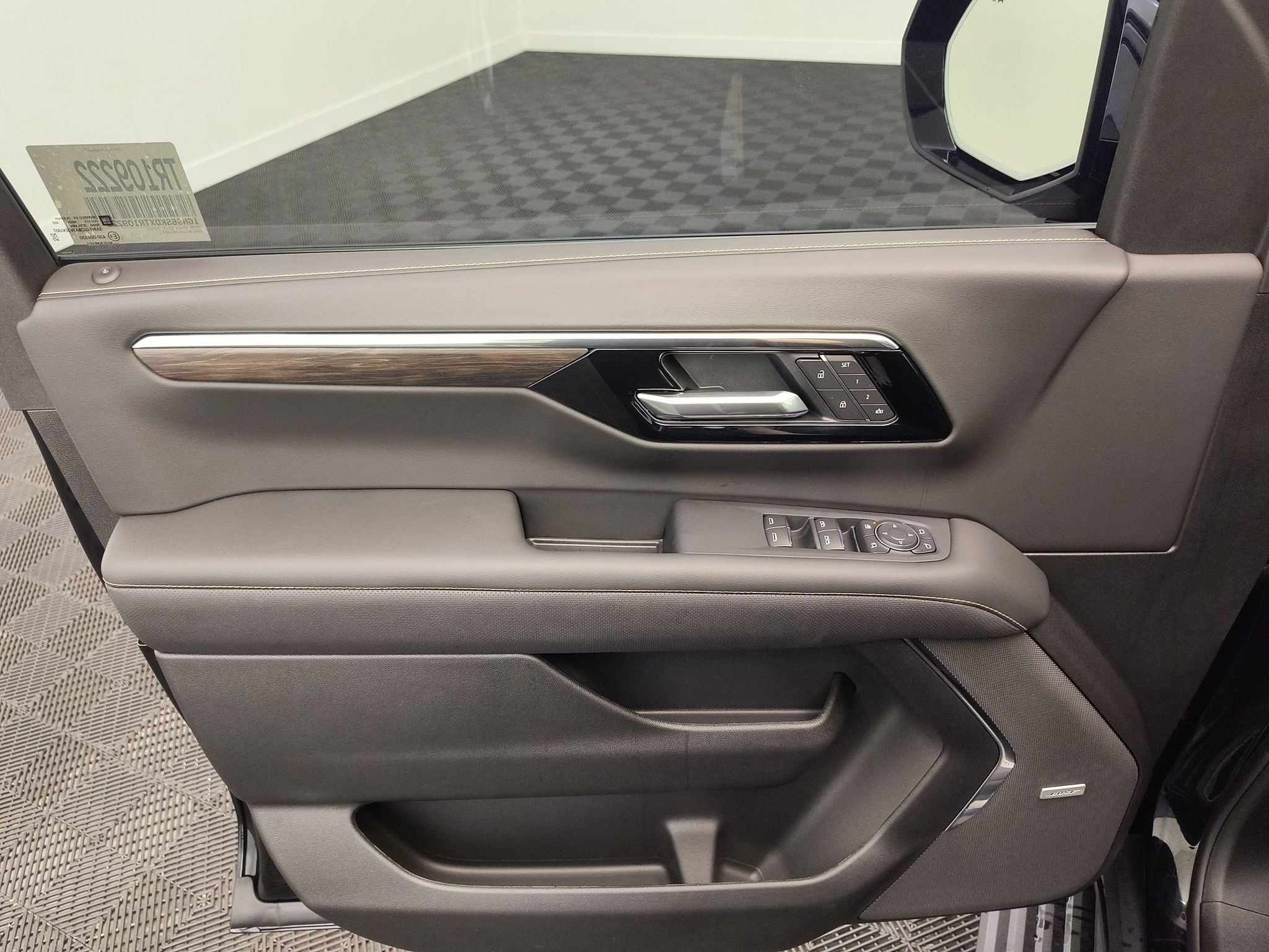 2026 Chevrolet Tahoe Premier - Photo 20