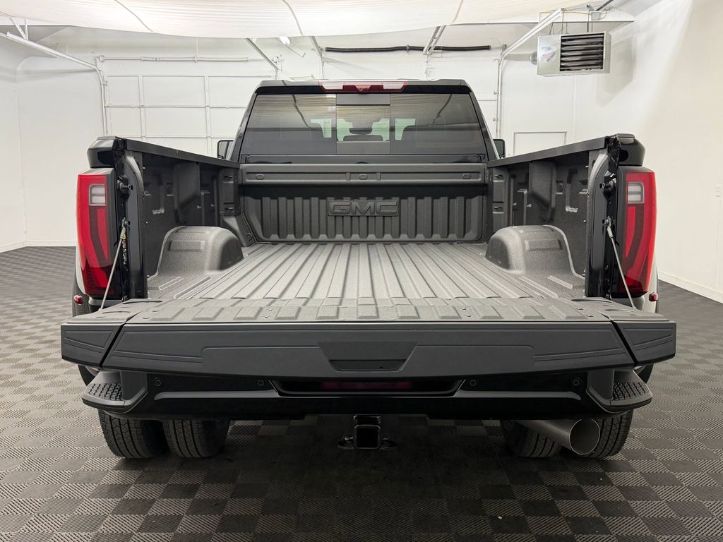 2026 GMC Sierra 3500HD Denali Ultimate - Photo 20