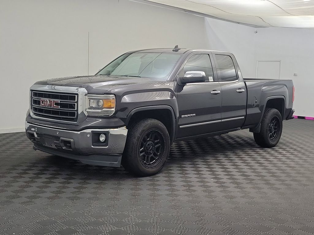 2015 GMC Sierra 1500 SLT's photo