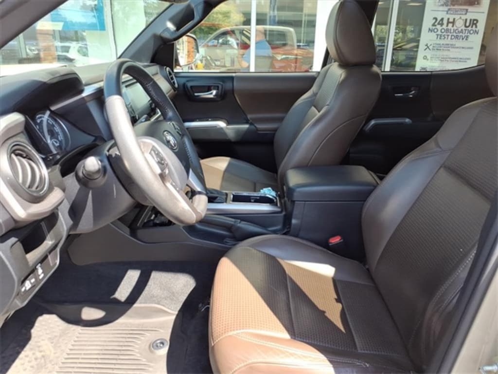 Used 2016 Toyota Tacoma Limited Truck Double Cab