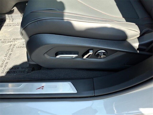 2025 Acura RDX A-Spec Advance photo 3