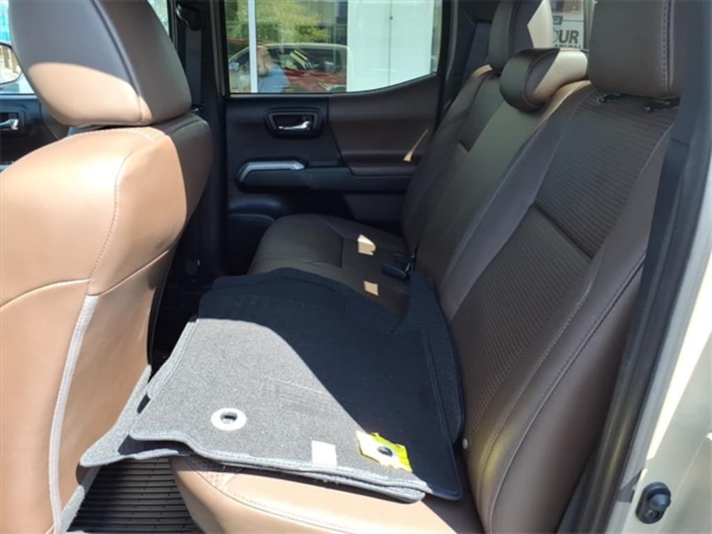 Used 2016 Toyota Tacoma Limited Truck Double Cab