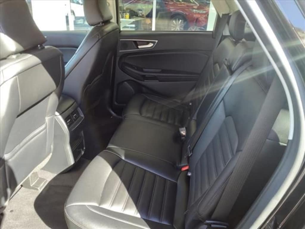 Used 2024 Ford Edge SEL SUV