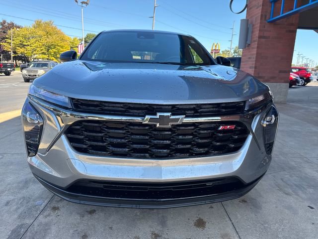 2025 Chevrolet Trax photo 3