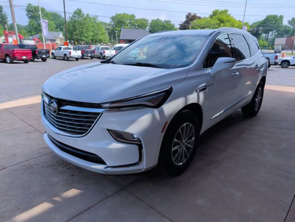 Used 2023 Buick Enclave Essence SUV
