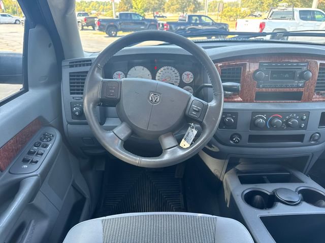 2006 Dodge Ram SLT photo 3