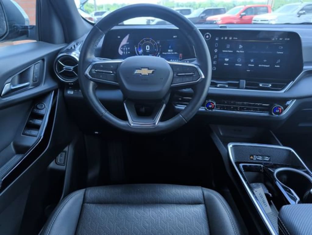 Used 2025 Chevrolet Equinox LT SUV
