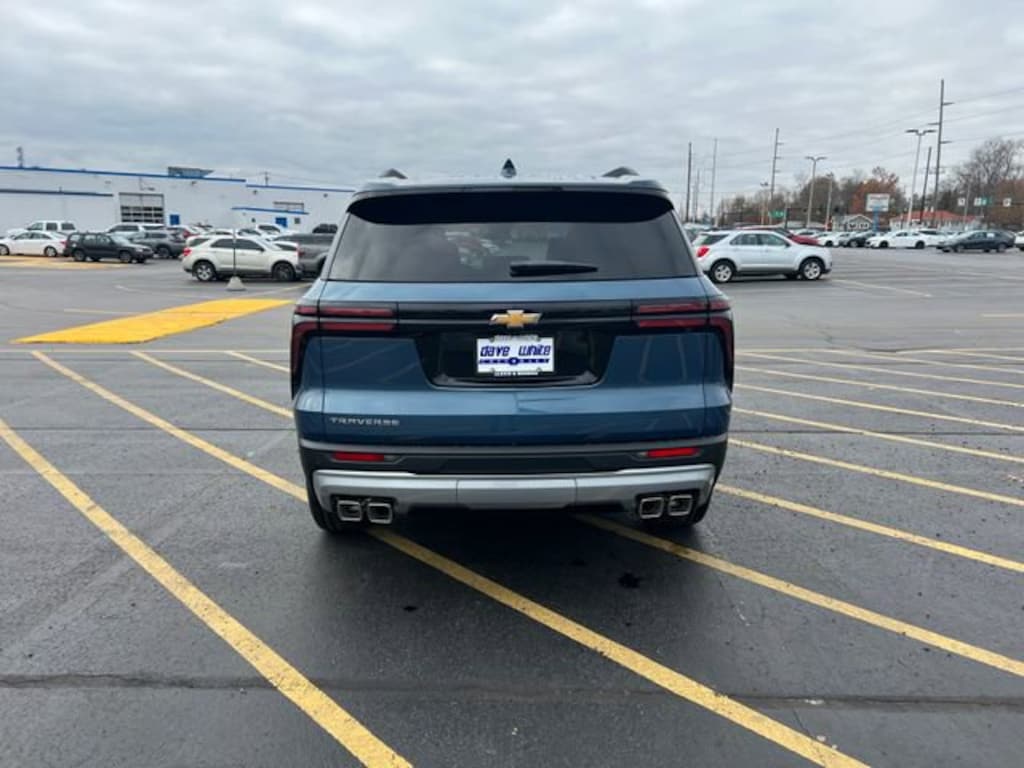 New 2026 Chevrolet Traverse LT SUV
