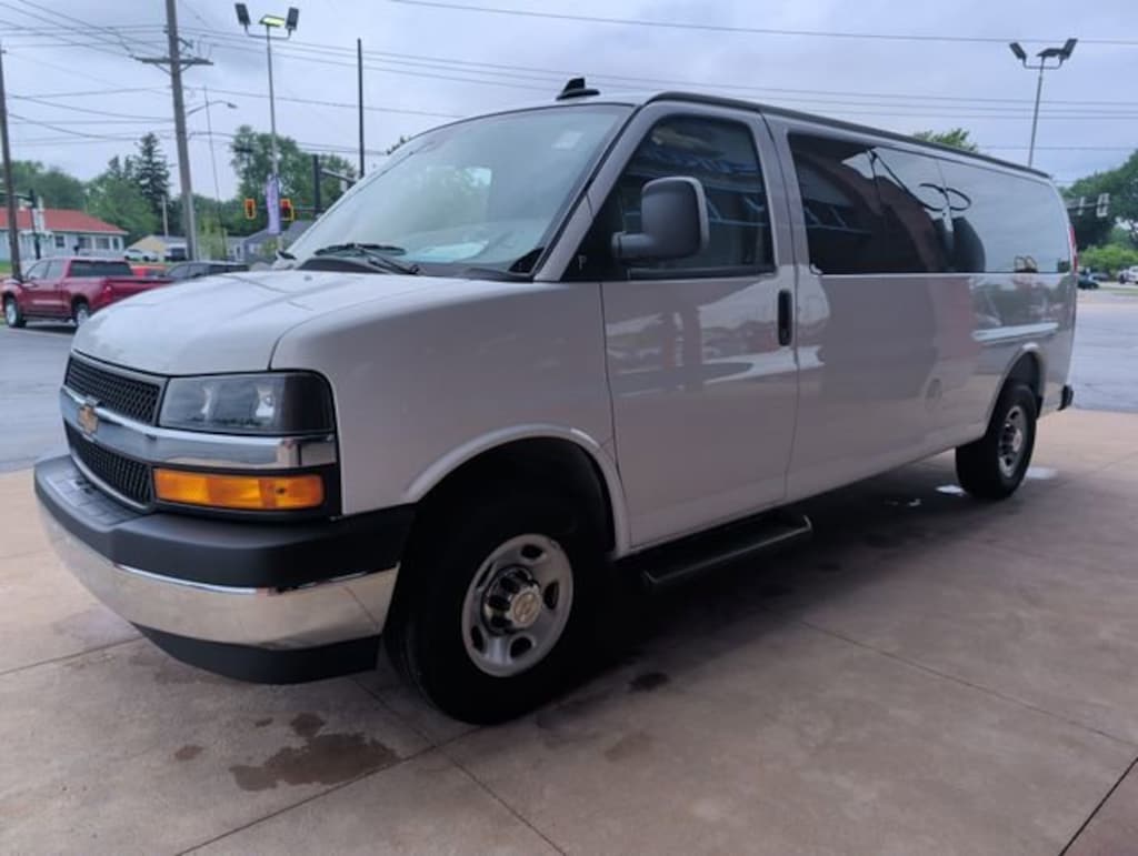 Used 2025 Chevrolet Express Passenger 1LT Van Extended Passenger Van
