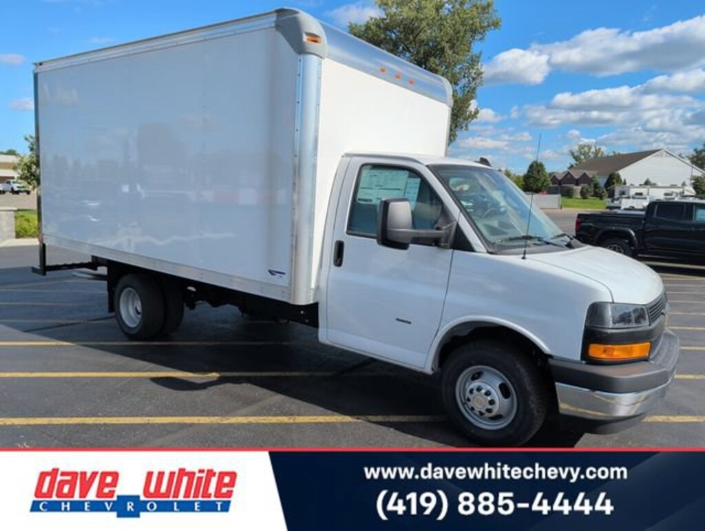 New 2026 Chevrolet Express Cutaway 3500 1WT Cutaway Van