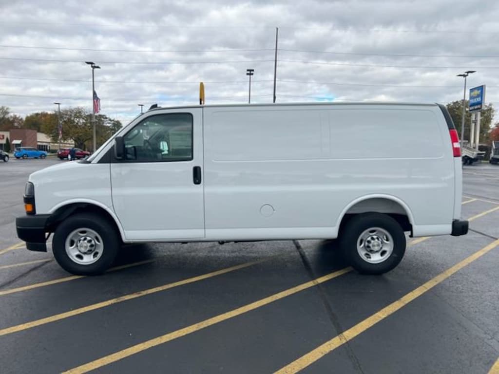 New 2025 Chevrolet Express Cargo 2500 WT Van