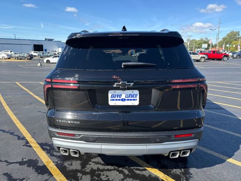 New 2026 Chevrolet Traverse LT SUV