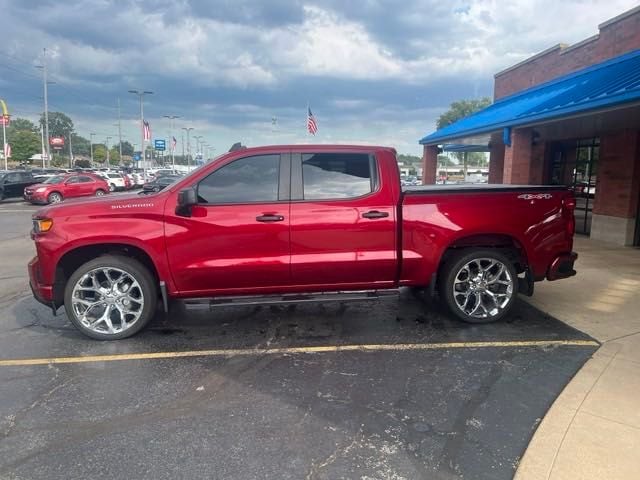 Used 2021 Chevrolet Silverado 1500 Custom with VIN 1GCPYBEK4MZ236021 for sale in Sylvania, OH