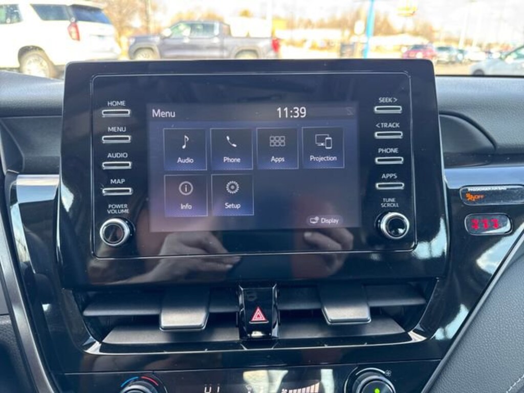 Used 2023 Toyota Camry SE Sedan