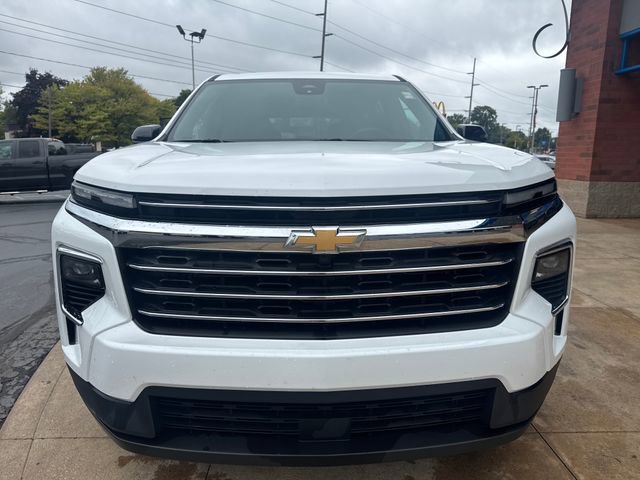 2025 Chevrolet Traverse photo 3
