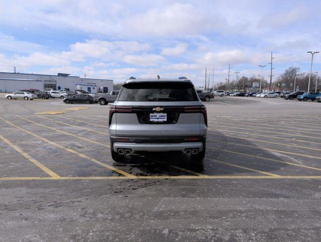 New 2026 Chevrolet Traverse LT SUV