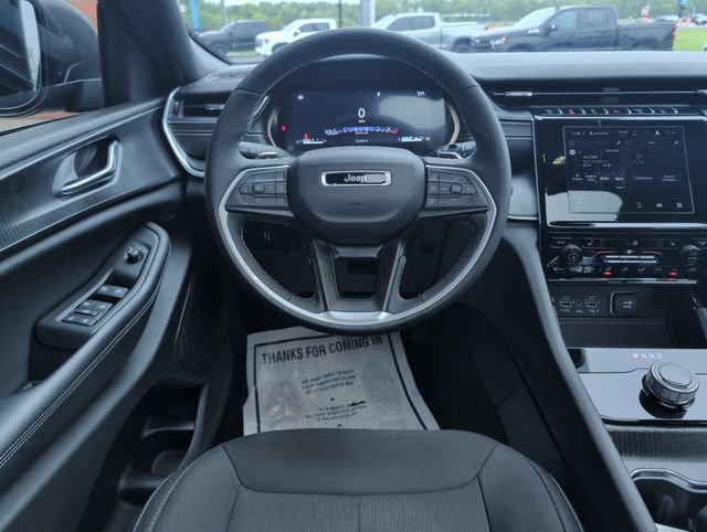 Used 2024 Jeep Grand Cherokee Laredo X 4x4 SUV