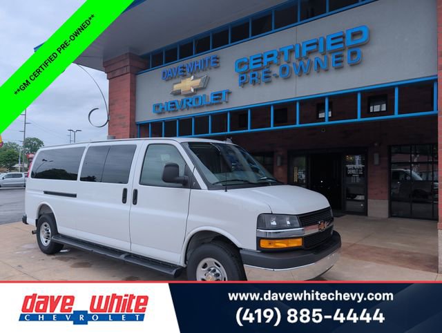 2025 Chevrolet Express 3500 LT Extended's photo