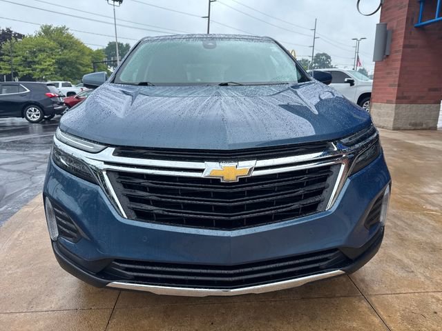2024 Chevrolet Equinox LT photo 3