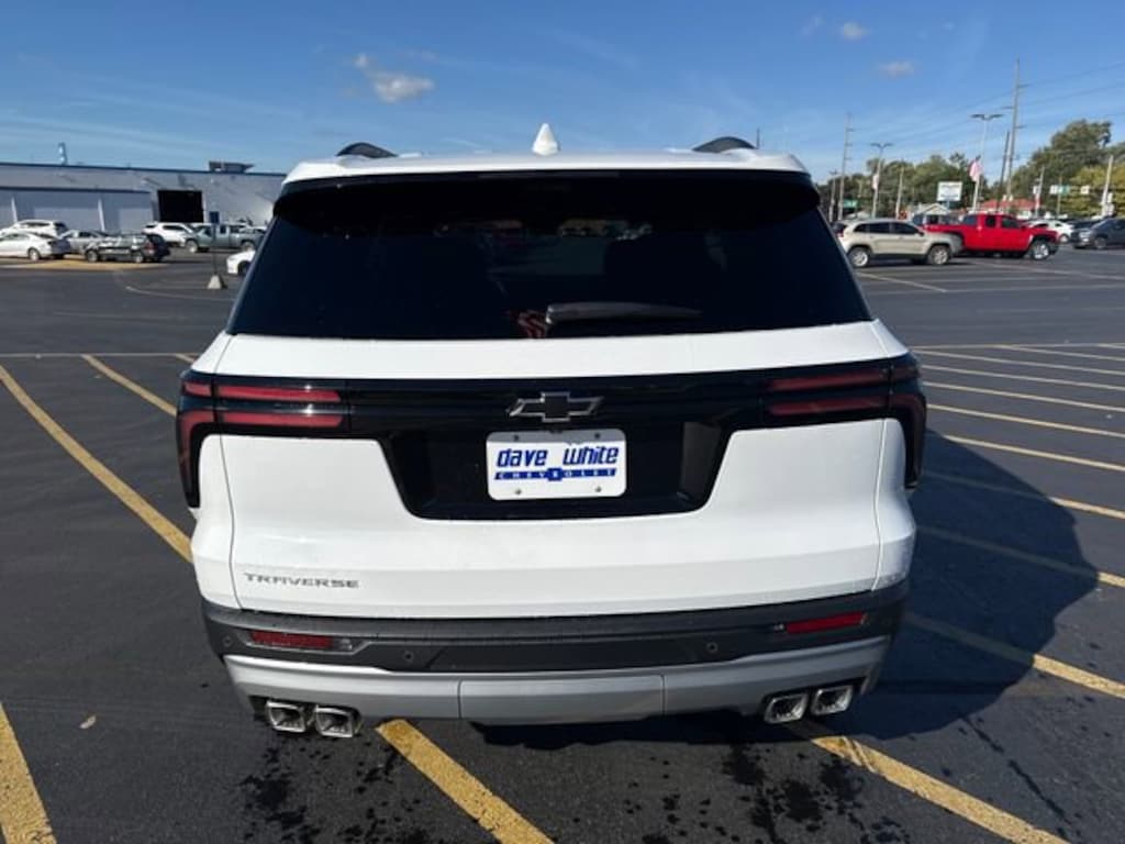 New 2026 Chevrolet Traverse LT SUV