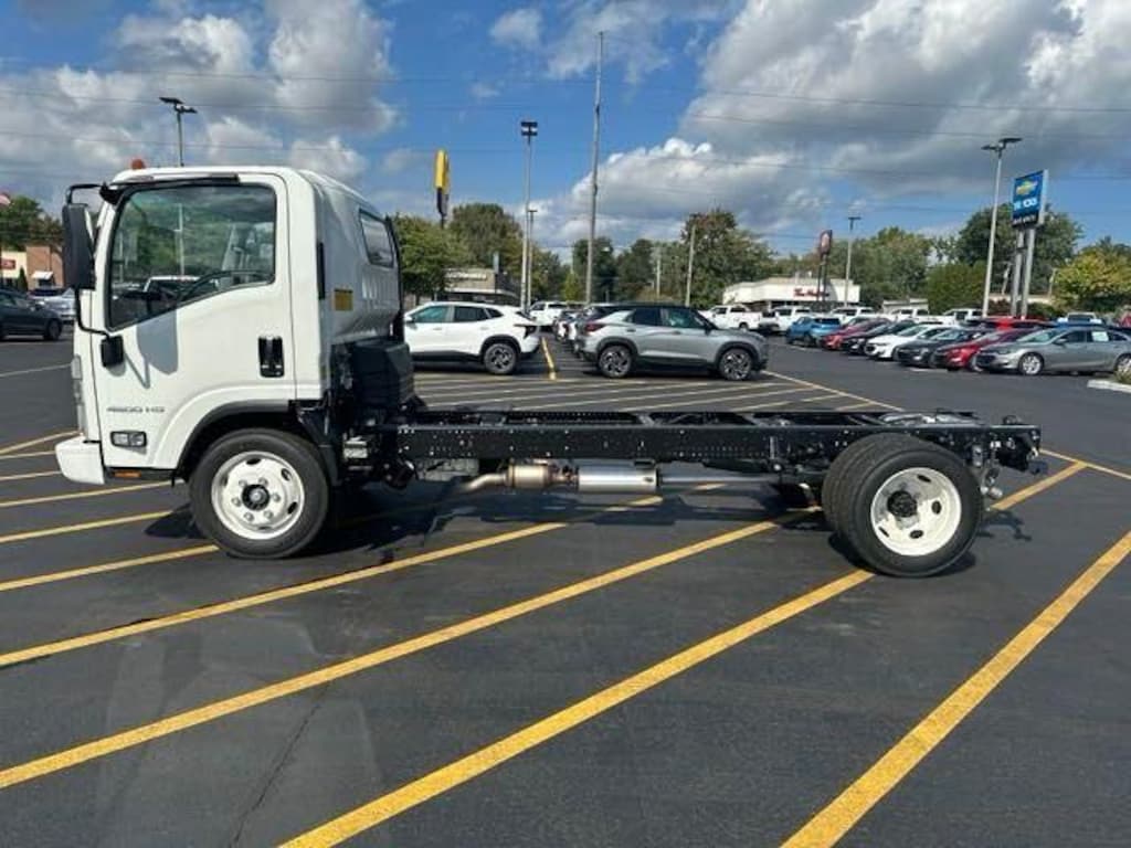 New 2024 Chevrolet Low Cab Forward 4500 HG Truck