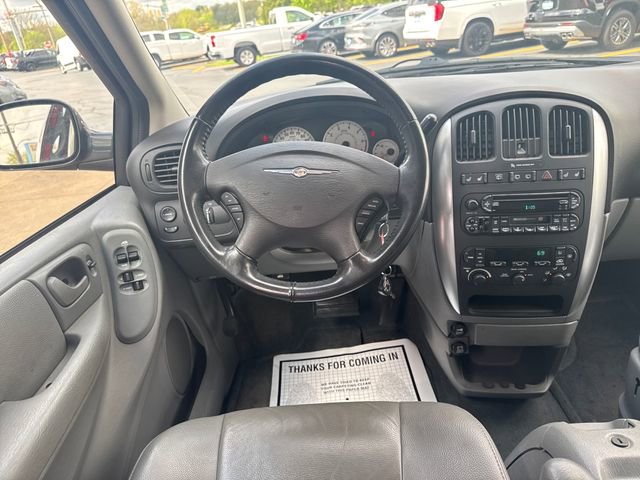 Used 2005 Chrysler Town & Country Touring with VIN 2C4GP54L25R226887 for sale in Sylvania, OH