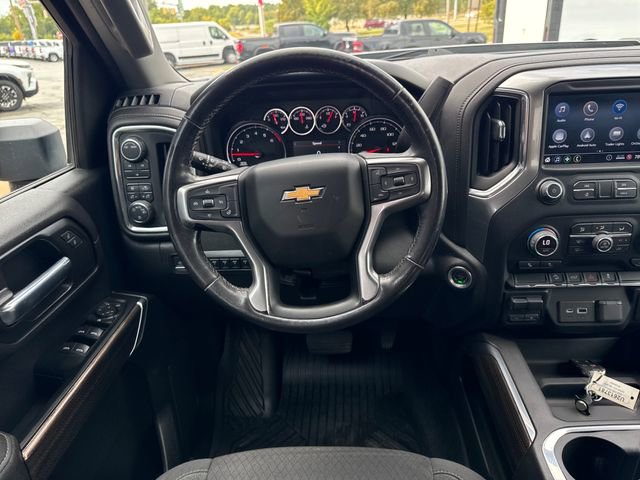 2022 Chevrolet Silverado 2500HD LT photo 3