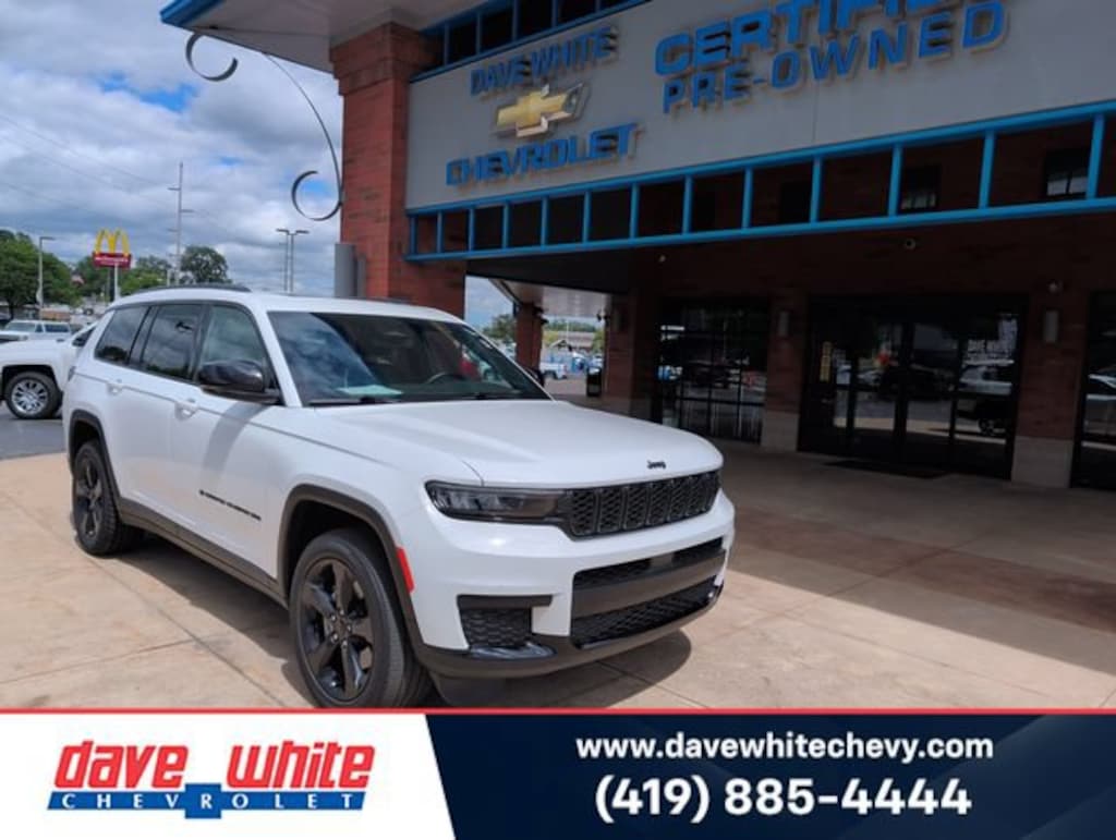 Used 2023 Jeep Grand Cherokee L Altitude 4x4 SUV