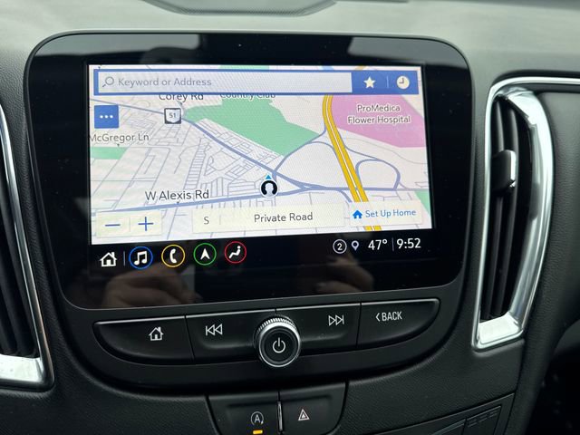 2024 Chevrolet Malibu Premier 2LT photo 4