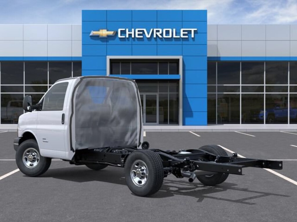 New 2026 Chevrolet Express Cutaway 3500 1WT Cutaway Van