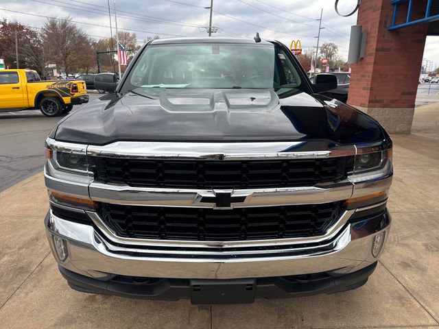 2018 Chevrolet Silverado 1500 LT photo 3
