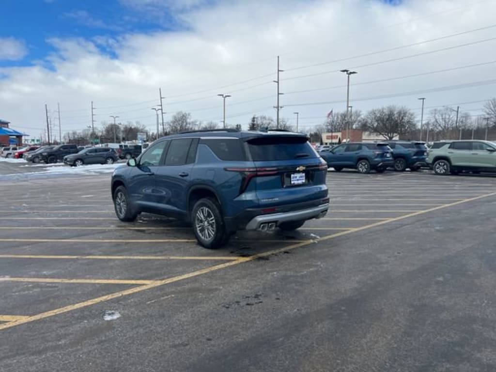 New 2026 Chevrolet Traverse LT SUV