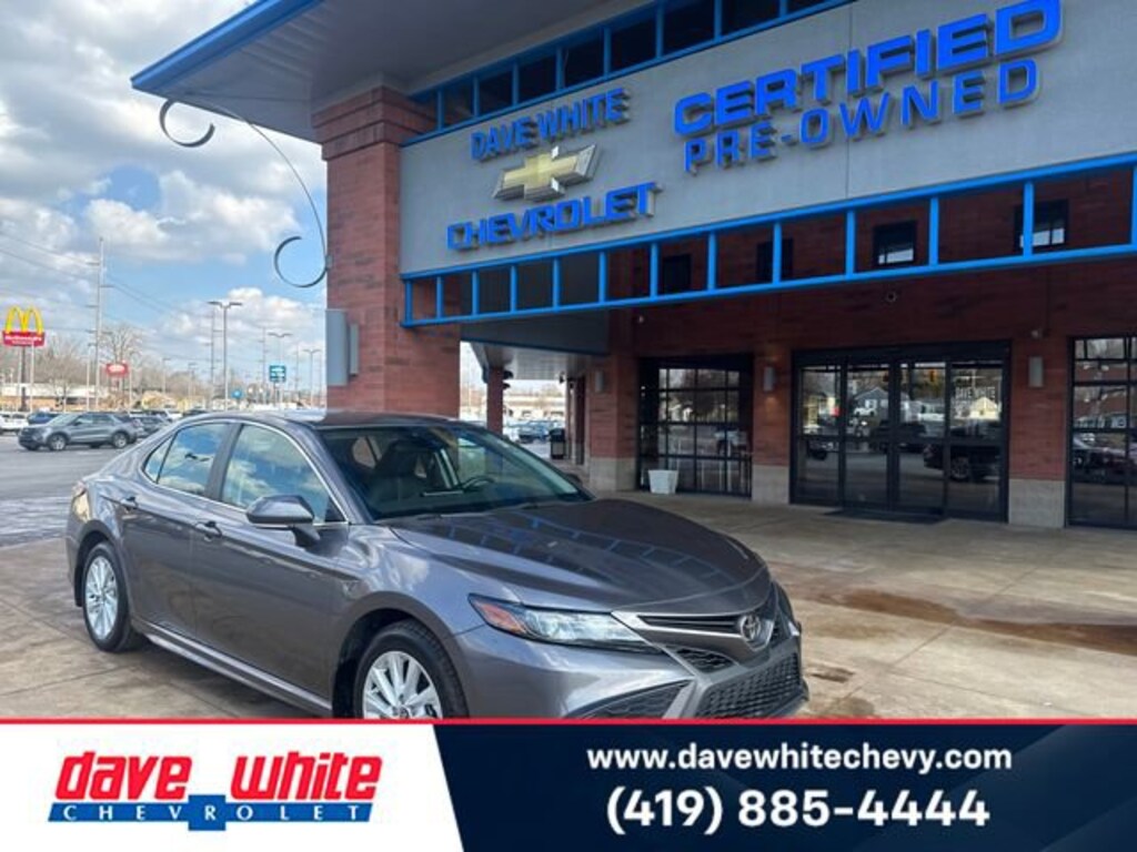 Used 2023 Toyota Camry SE Sedan