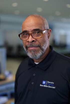 Staff member Greg Randle from ID_27efcfae7ec7