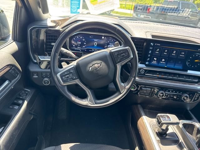 Used 2023 Chevrolet Silverado 1500 RST with VIN 2GCUDEED5P1122740 for sale in Sylvania, OH