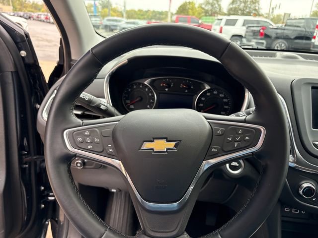 2023 Chevrolet Equinox LT photo 2