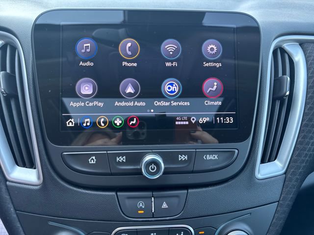 2024 Chevrolet Malibu 1LT photo 3