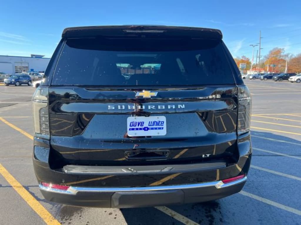 New 2025 Chevrolet Suburban LT SUV