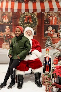 Santa with siblings